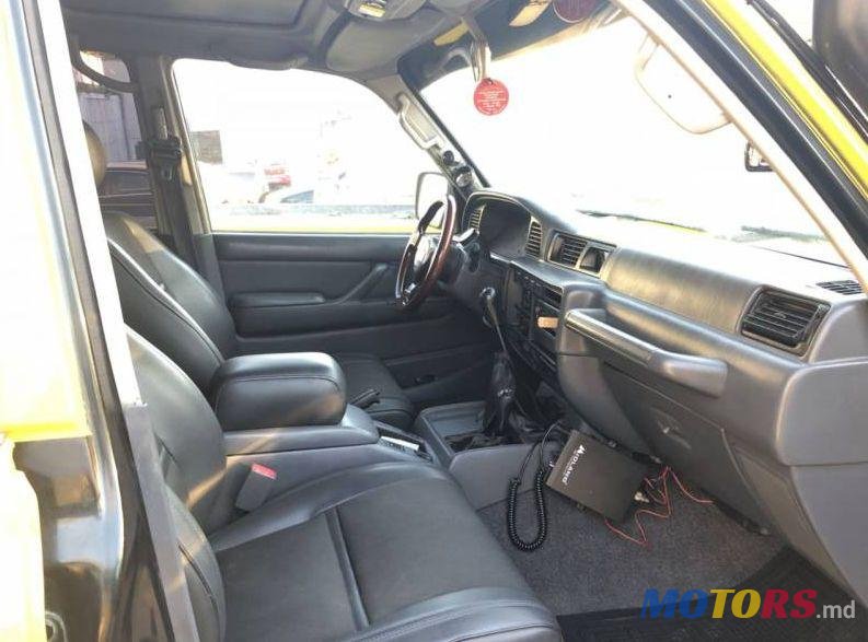 1995' Toyota Land Cruiser photo #1