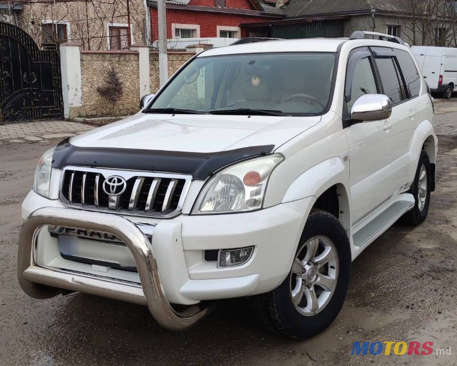 2008' Toyota Land Cruiser Prado photo #1