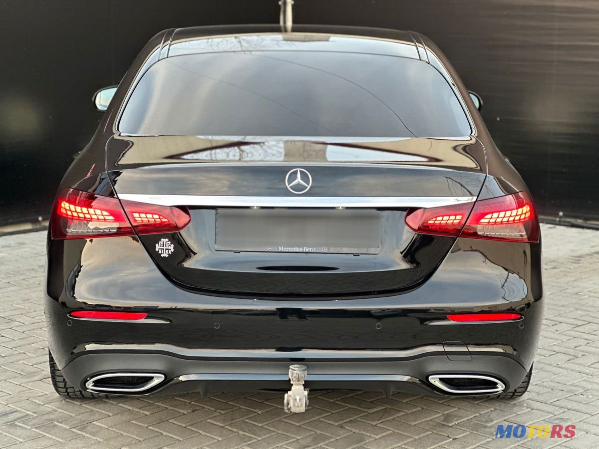 2020' Mercedes-Benz E-Class photo #2