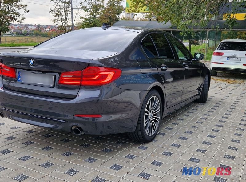 2017' BMW 5 Series photo #4