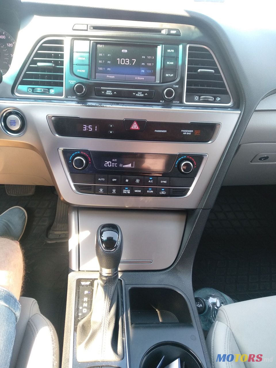 2016' Hyundai Sonata photo #2