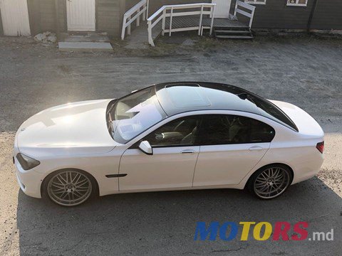 2009' BMW 730 photo #1