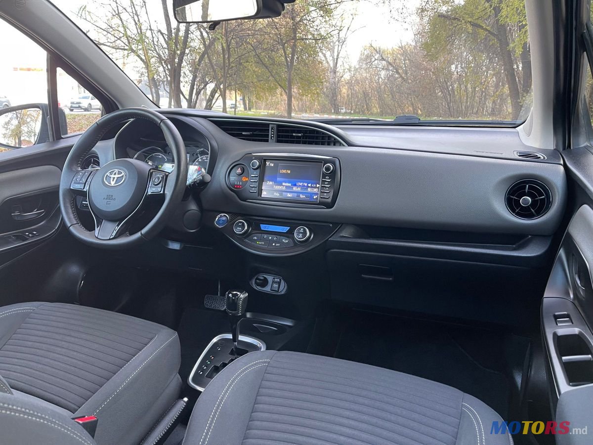 2019' Toyota Yaris photo #6