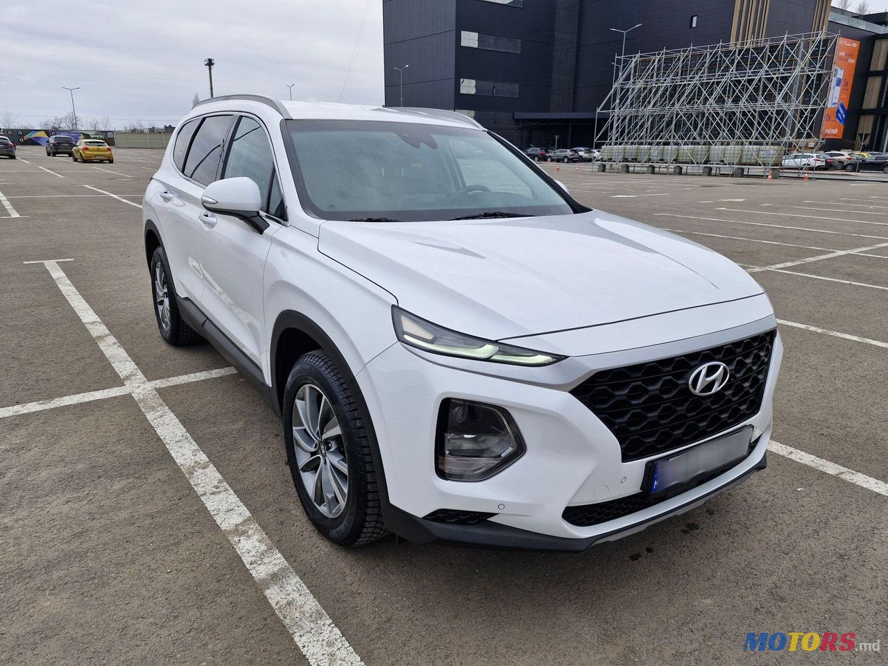 2018' Hyundai Santa Fe photo #3