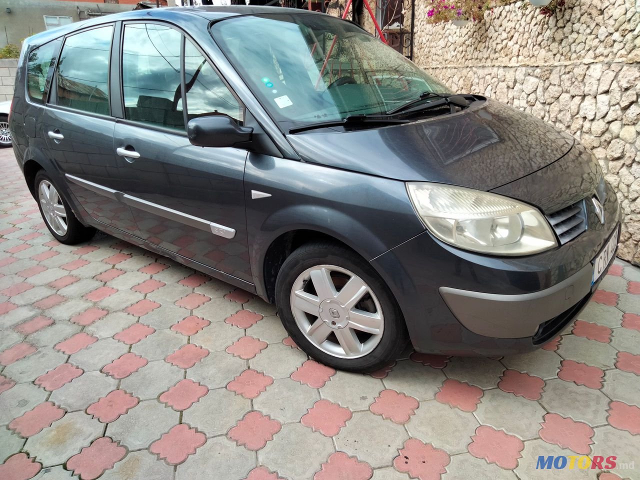 2005' Renault Grand Scenic photo #1