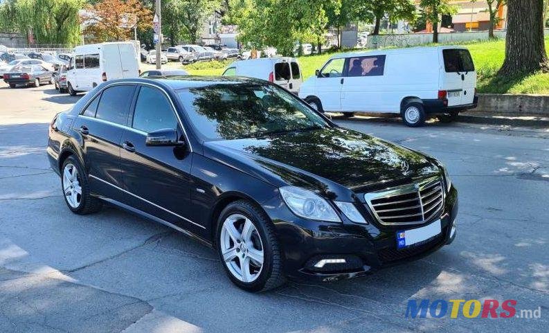 2009' Mercedes-Benz E photo #1