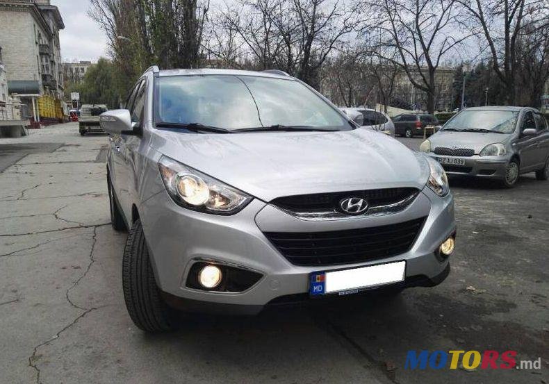 2012' Hyundai Tucson photo #2