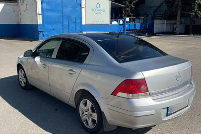2010' Opel Astra