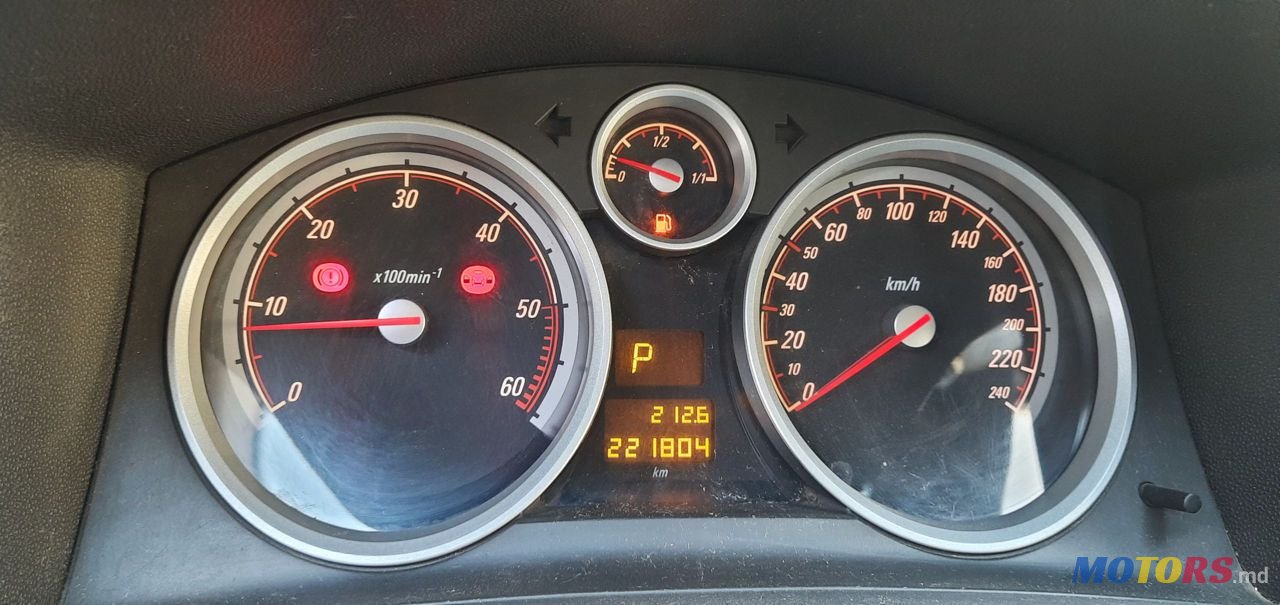 2009' Opel Zafira photo #5