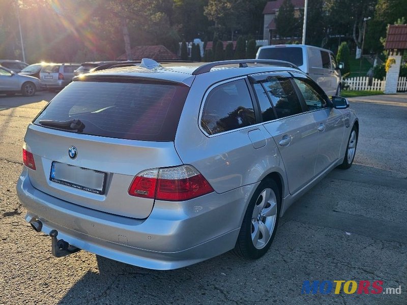 2009' BMW 5 Series photo #6