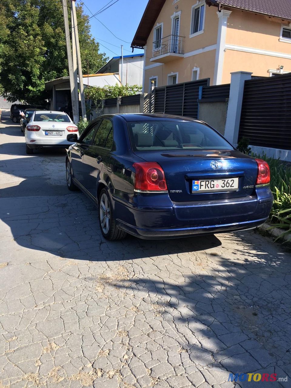 2005' Toyota Avensis photo #2