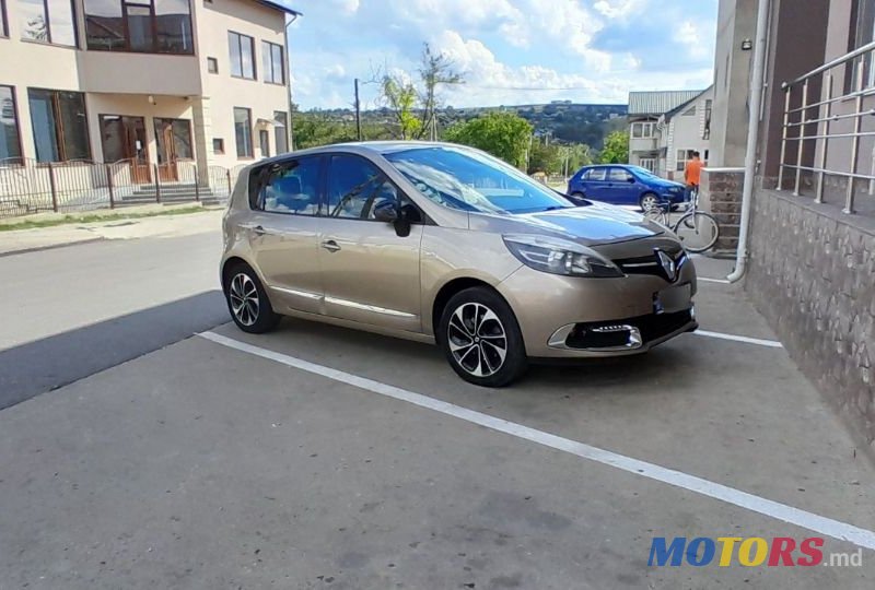 2014' Renault Scenic photo #1