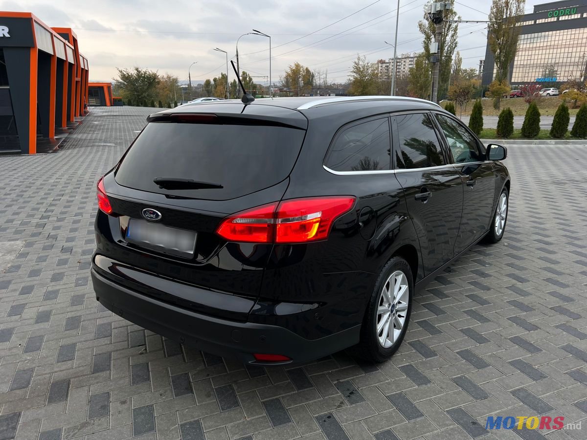 2017' Ford Focus photo #5