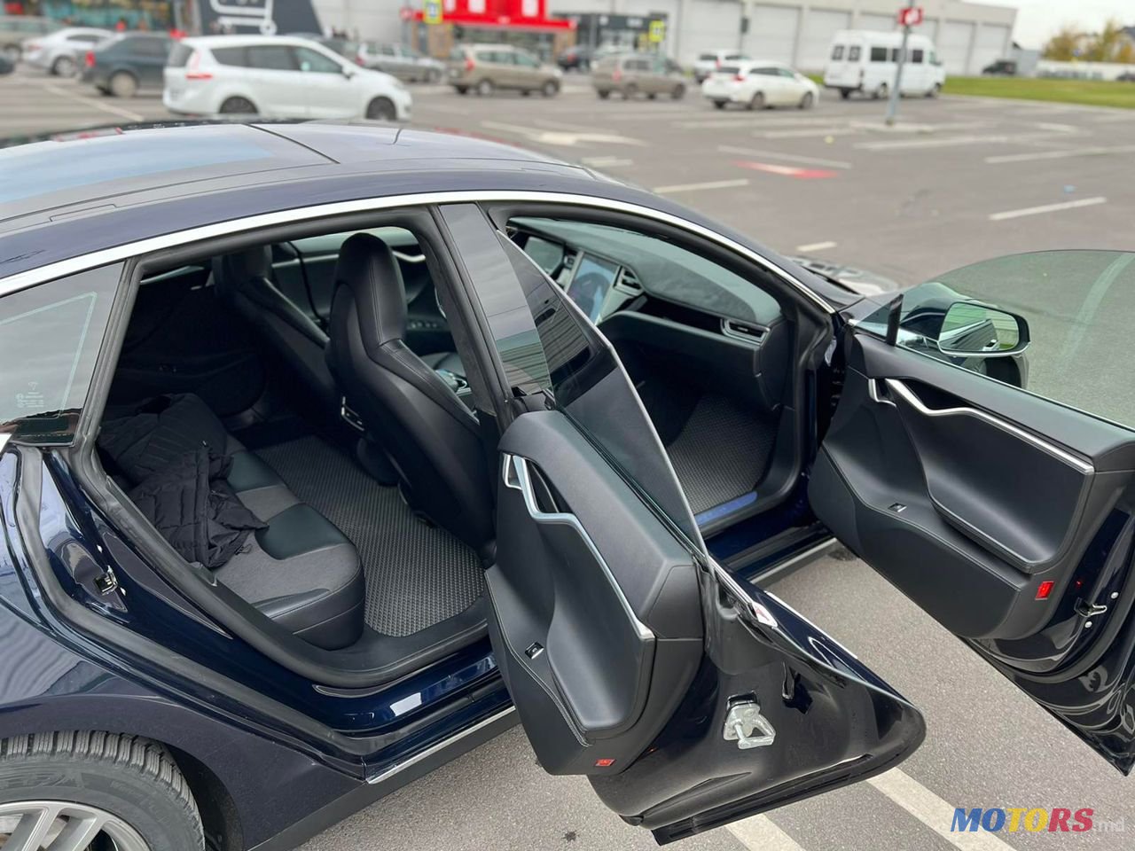 2015' Tesla Model S photo #6