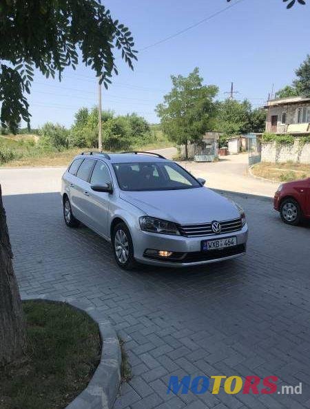 2012' Volkswagen Passat photo #1