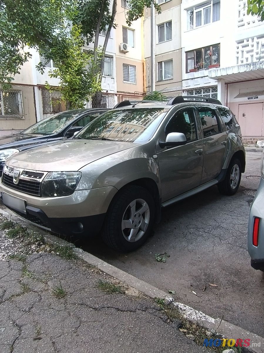 2011' Dacia Duster photo #2