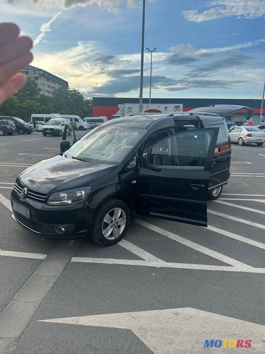 2013' Volkswagen Caddy photo #2