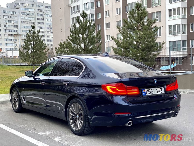 2017' BMW 5 Series photo #4