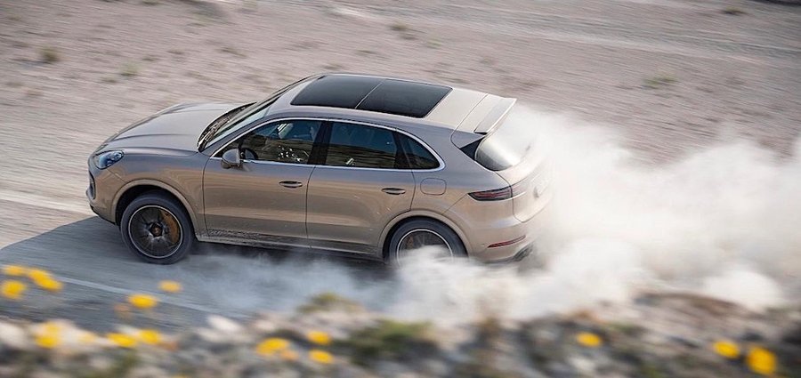 Watch the 680 HP Cayenne Turbo S Accelerate from 0 to 100 KM/H, Reach 300 KM/H