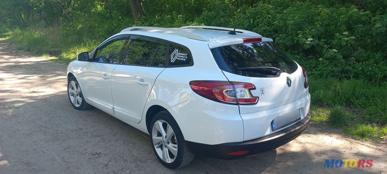2012' Renault Megane photo #4