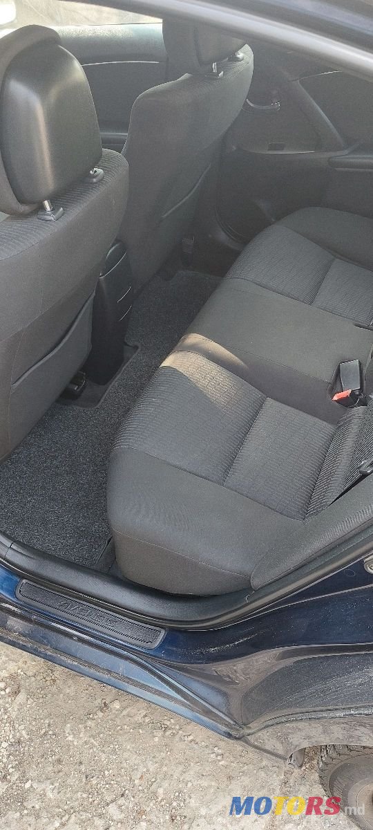 2010' Toyota Avensis photo #6