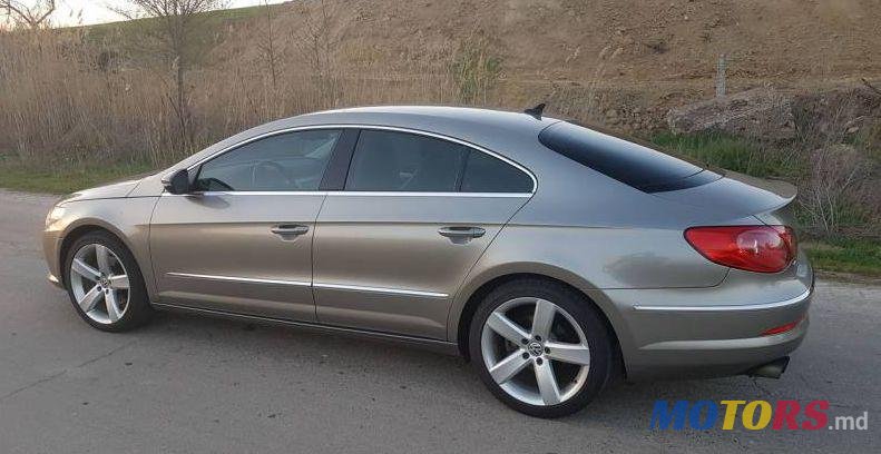 2011' Volkswagen Passat CC photo #1