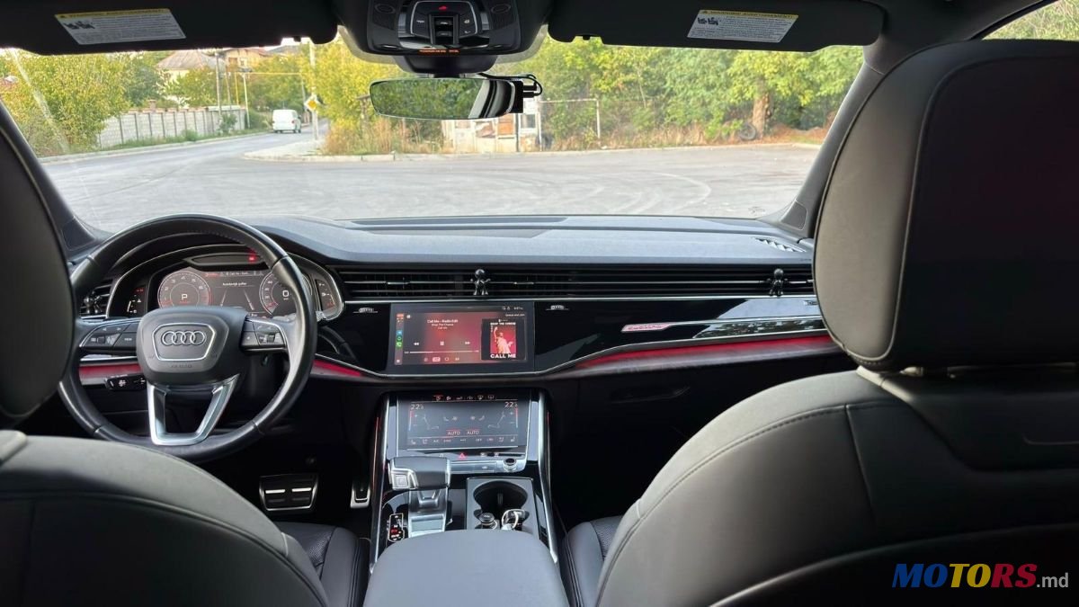 2020' Audi Q7 photo #5