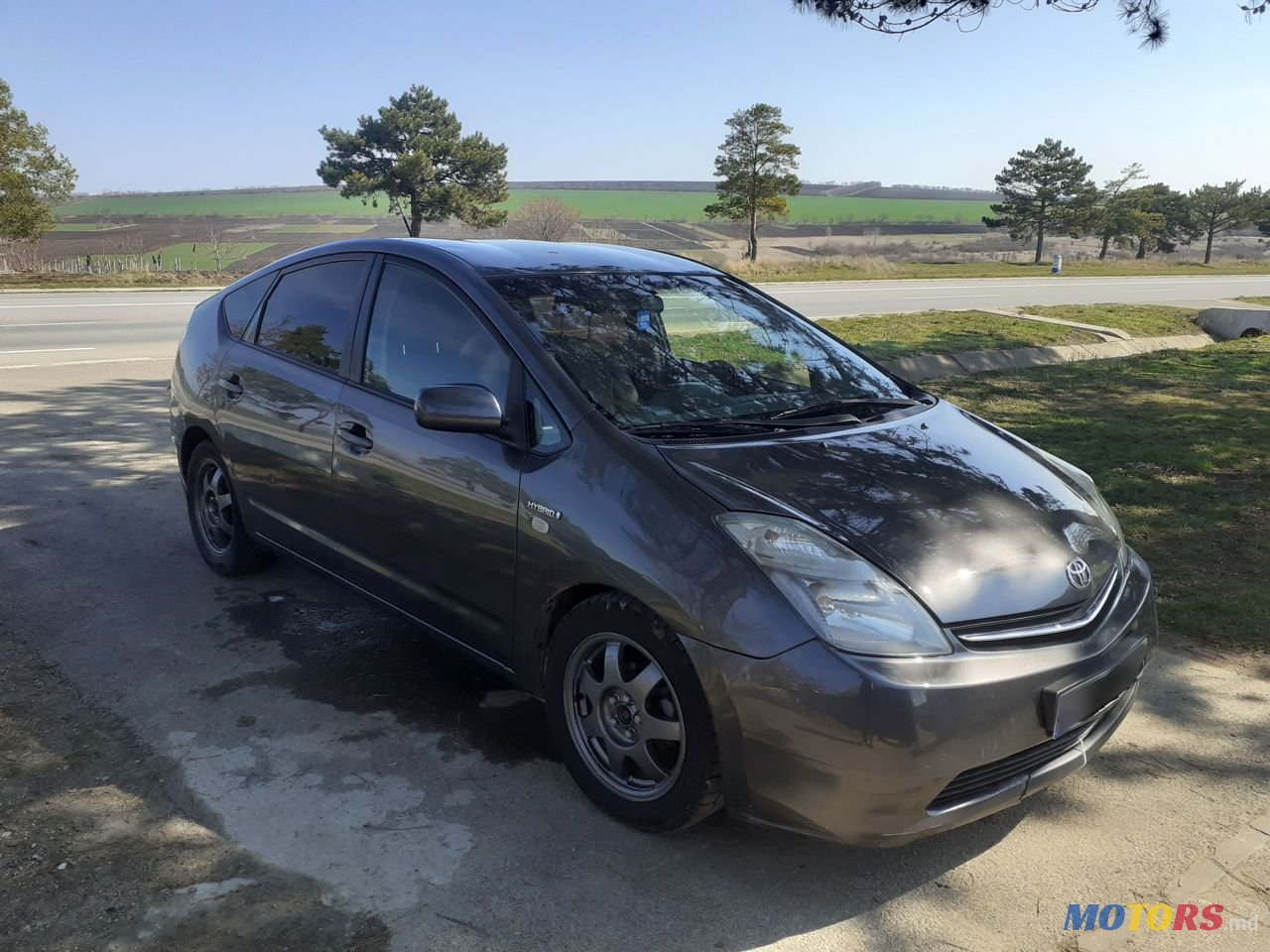 2008' Toyota Prius photo #3