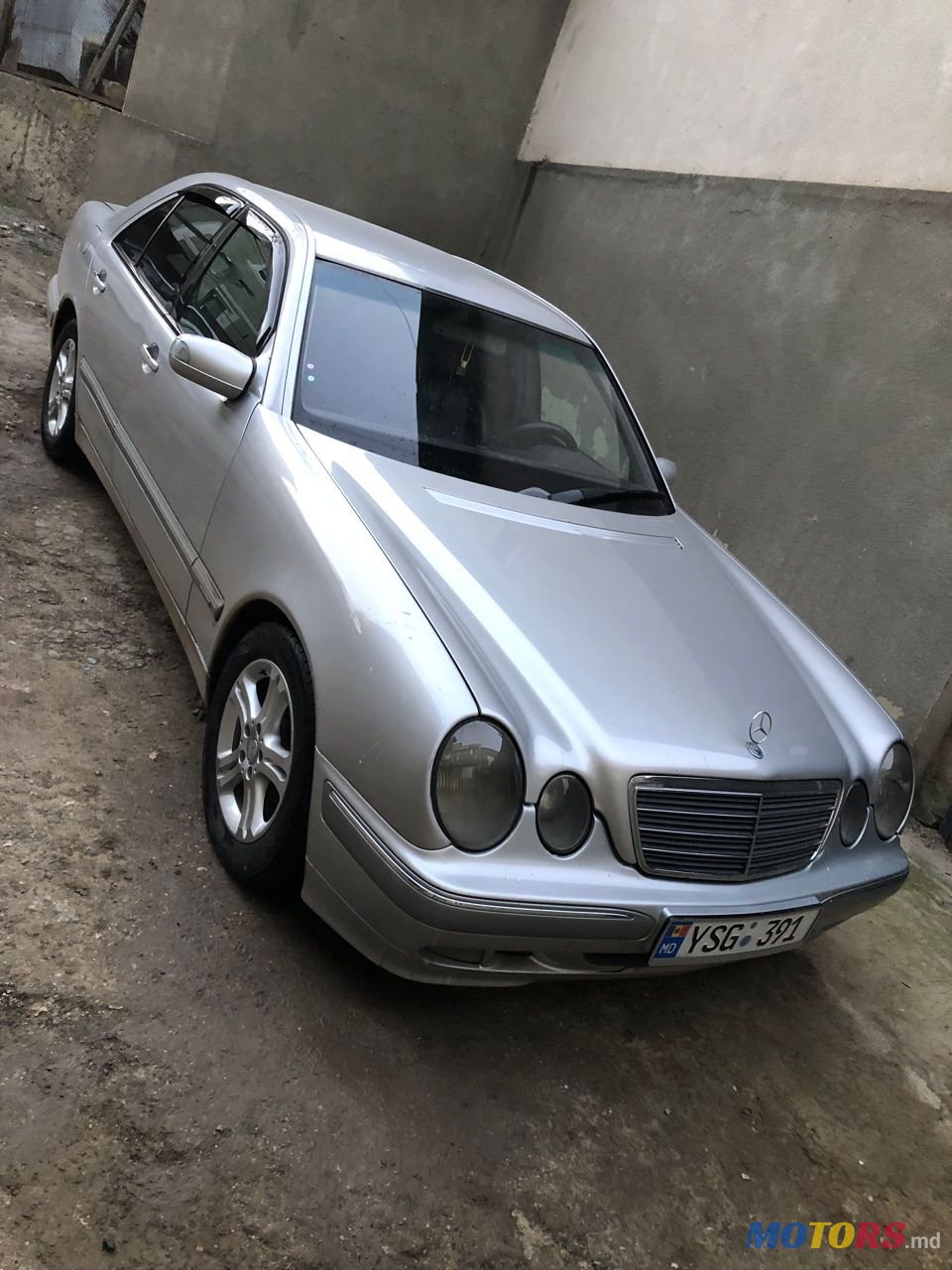 2001' Mercedes-Benz E Класс photo #1