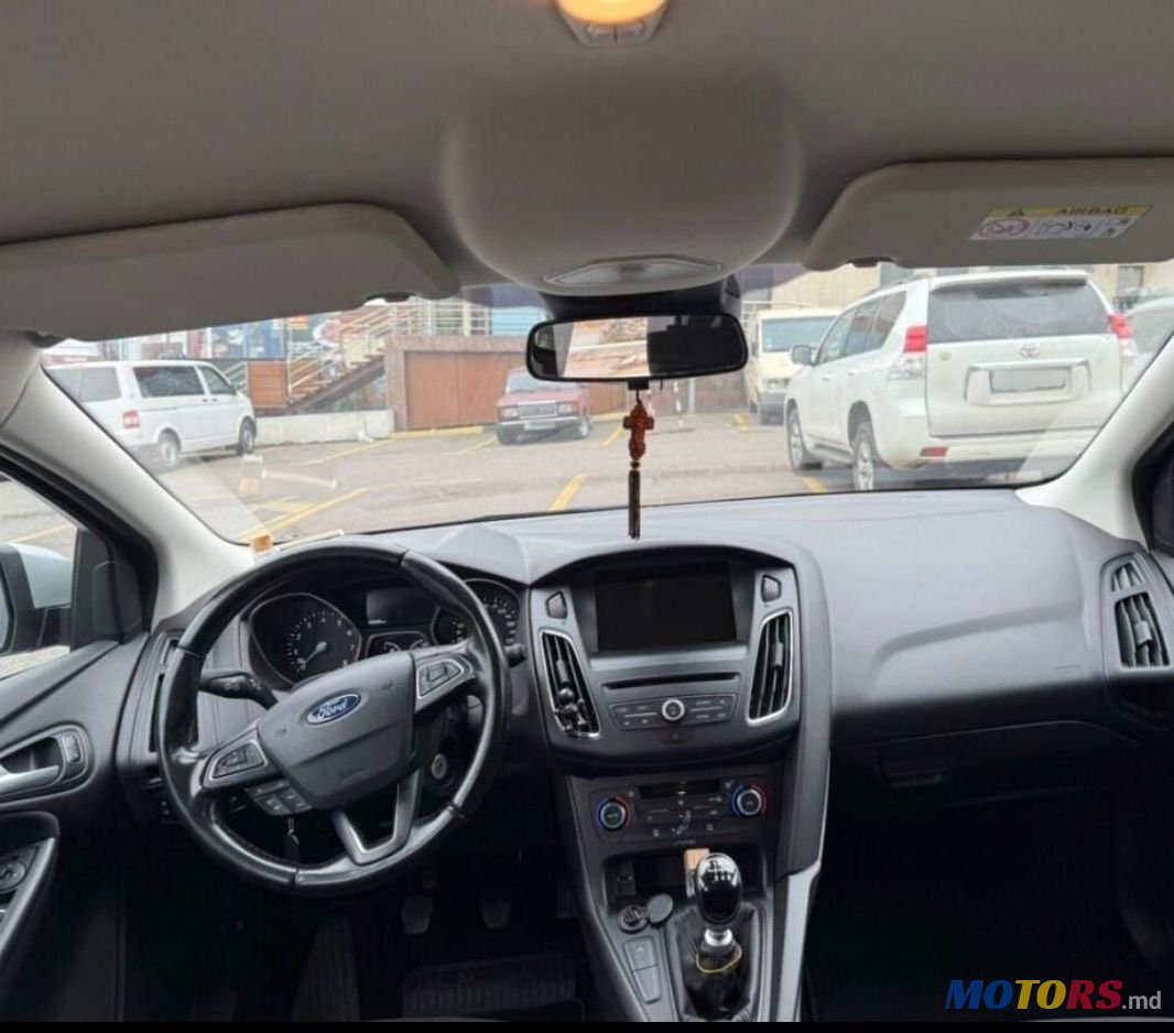 2015' Ford Focus photo #5