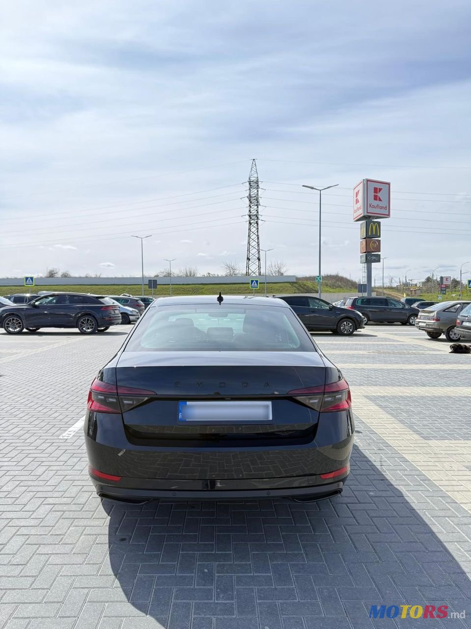 2020' Skoda Superb photo #6