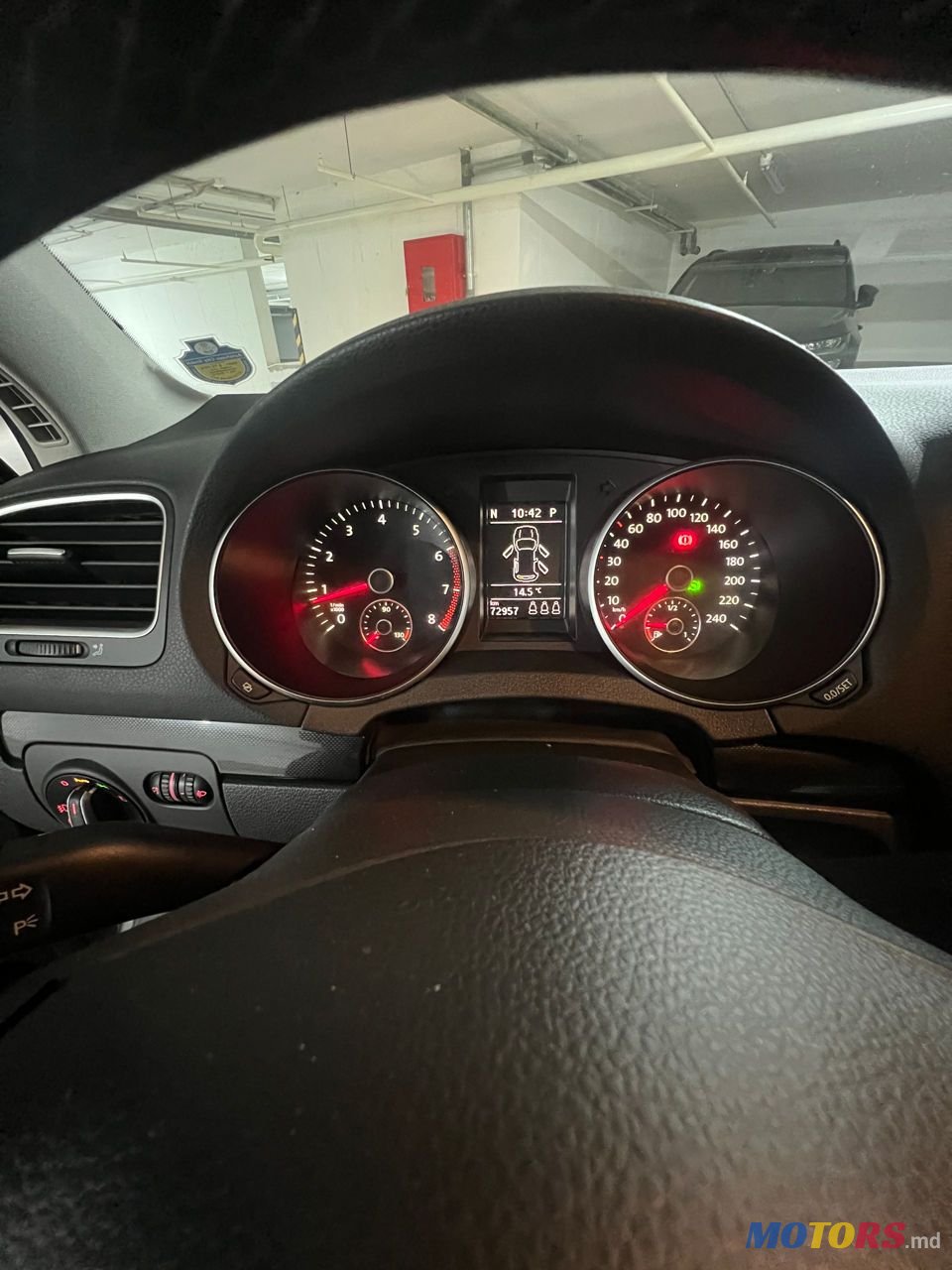 2009' Volkswagen Golf photo #5