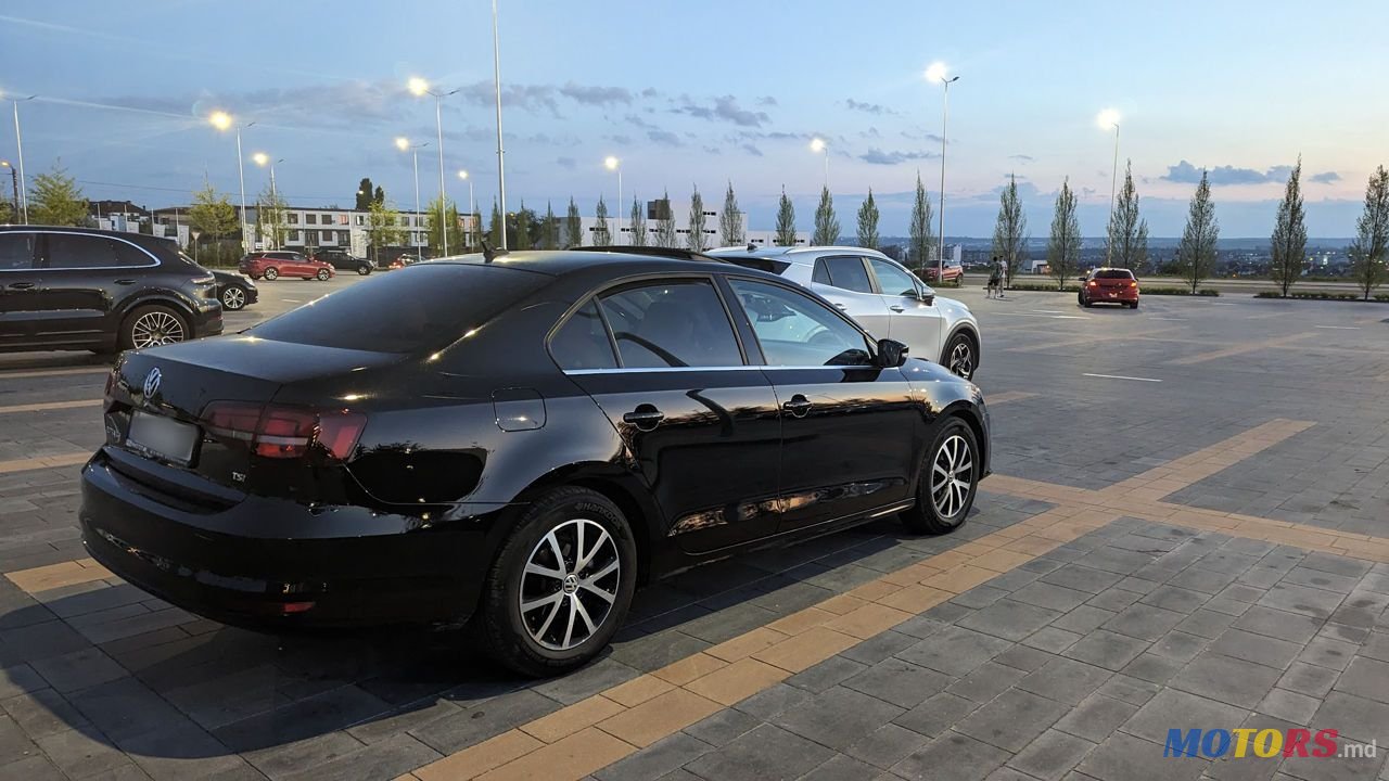 2017' Volkswagen Jetta photo #1