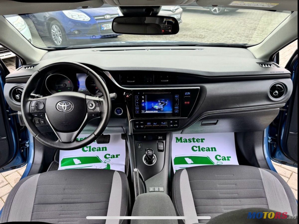 2016' Toyota Auris photo #6