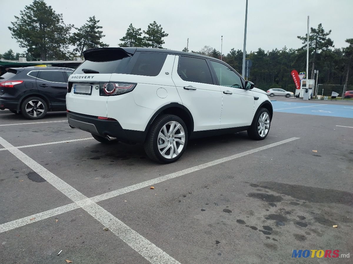 2015' Land Rover Discovery Sport photo #4