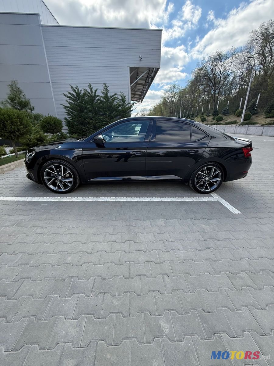 2020' Skoda Superb photo #4