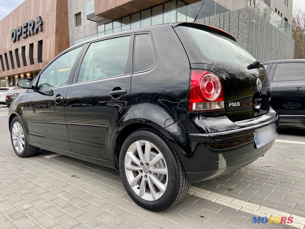 2008' Volkswagen Polo photo #4