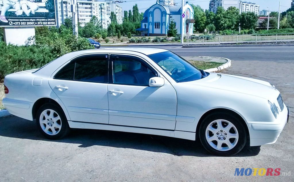 2001' Mercedes-Benz E Класс photo #3