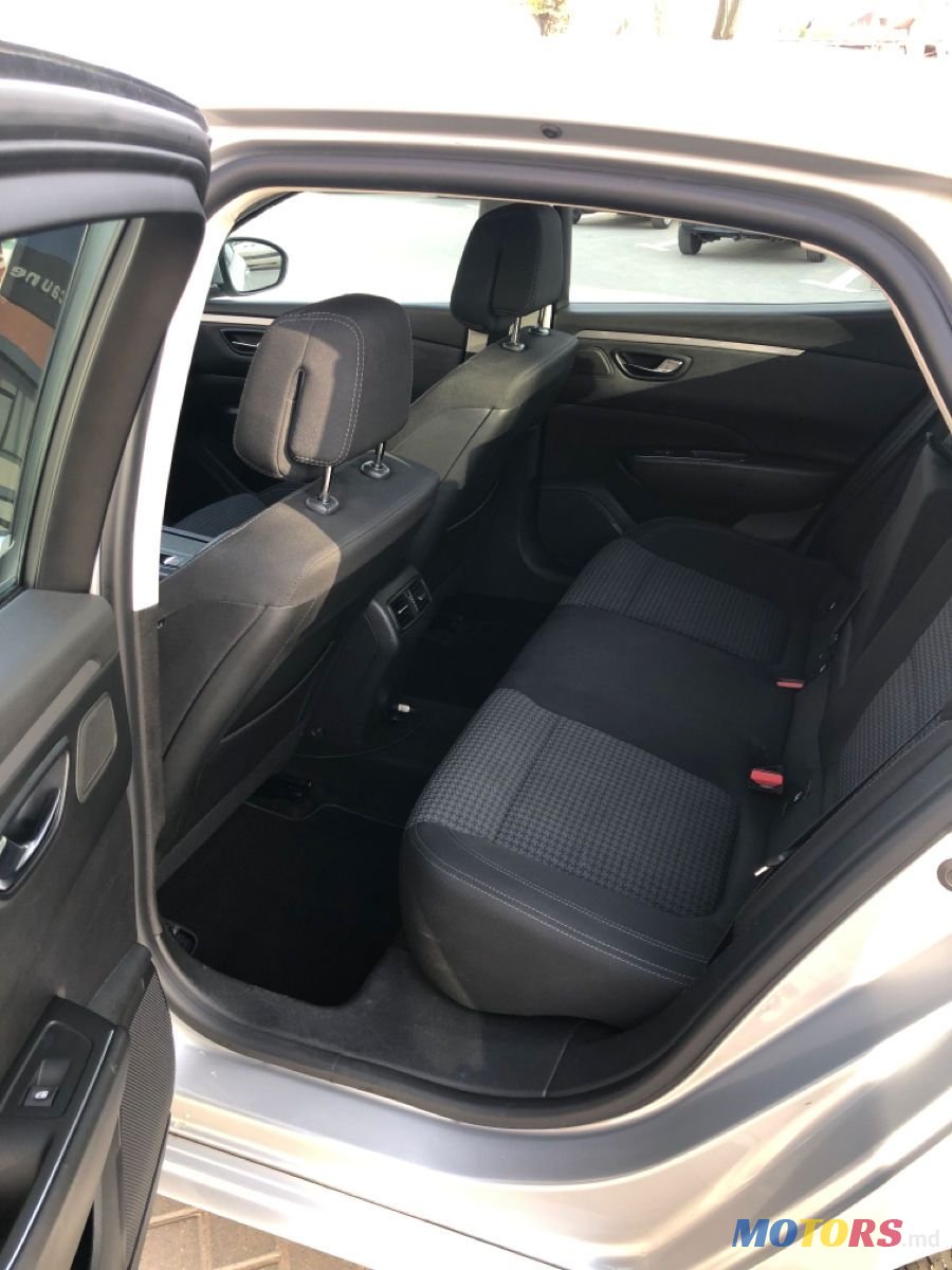 2016' Renault Talisman photo #6