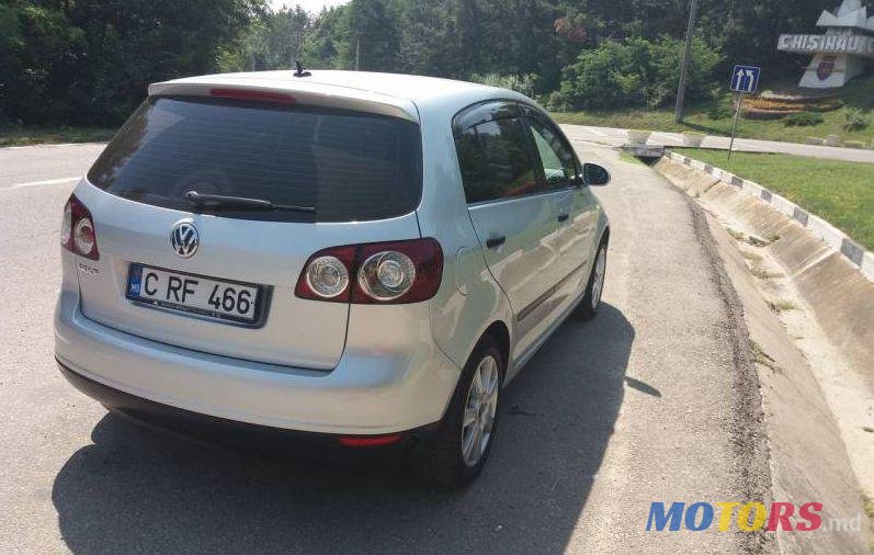 2005' Volkswagen Golf Plus photo #2