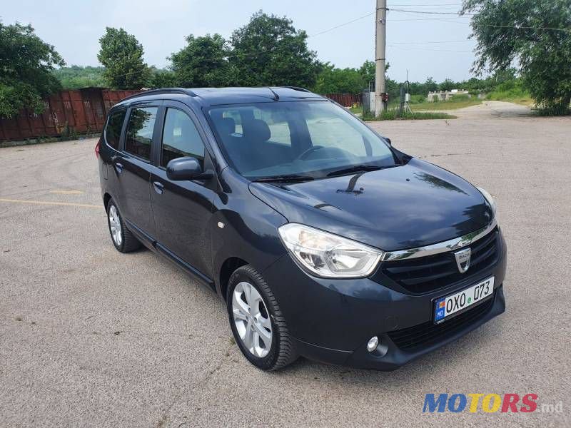 2012' Dacia Lodgy photo #1