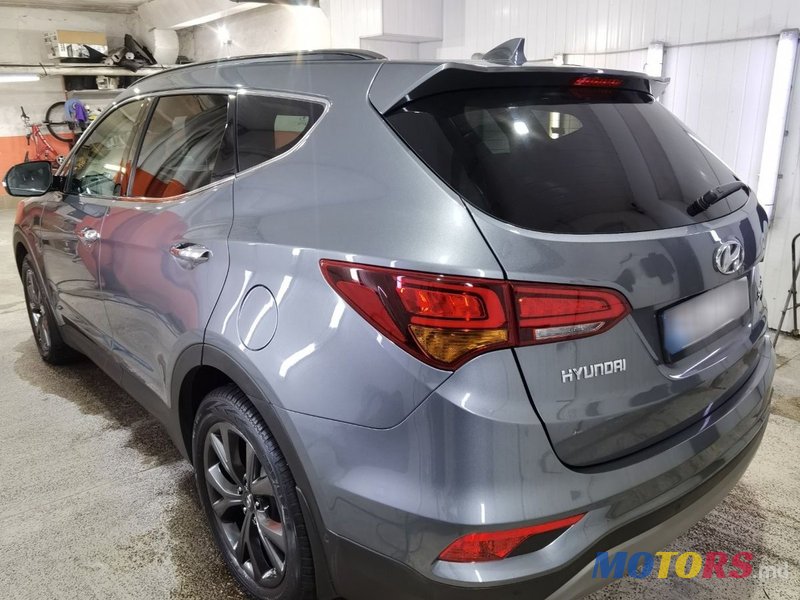 2018' Hyundai Santa Fe photo #4