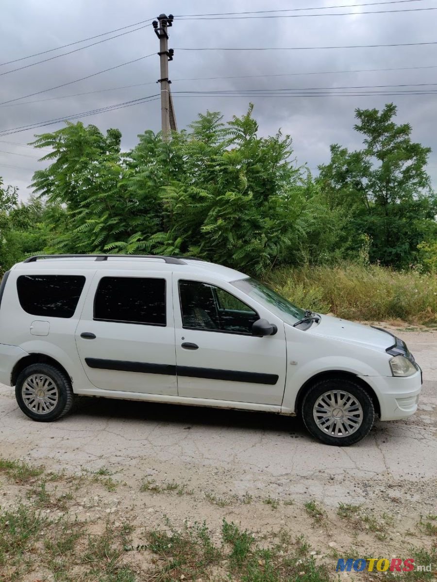 2009' Dacia Logan photo #3