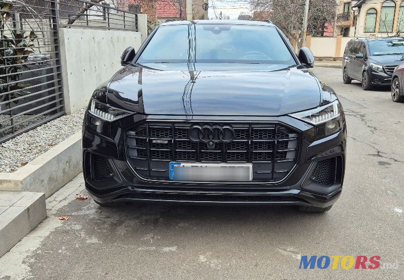 2020' Audi Q8 photo #2