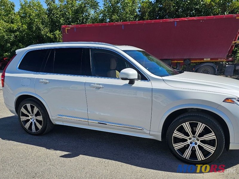 2020' Volvo XC90 photo #4