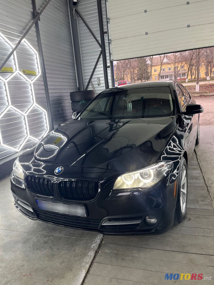 2016' BMW 5 Series photo #1