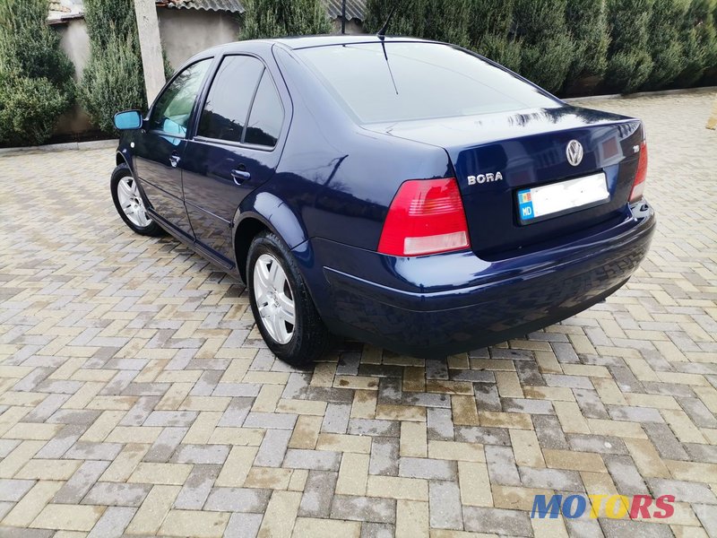 2001' Volkswagen Bora photo #4