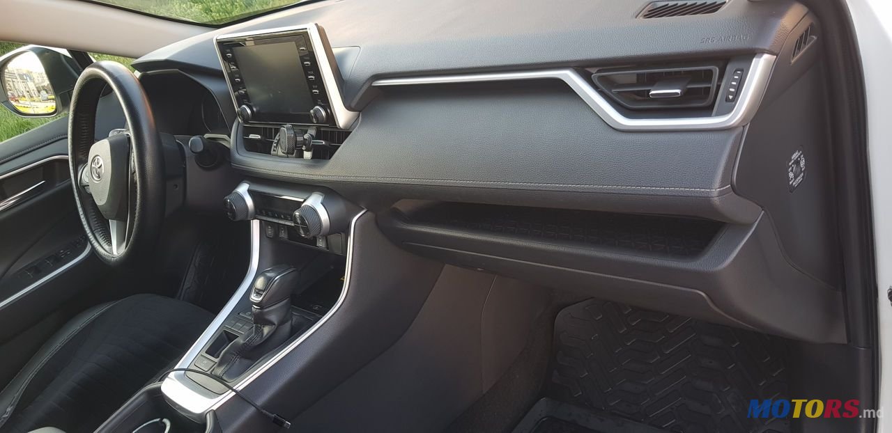 2022' Toyota RAV4 photo #5