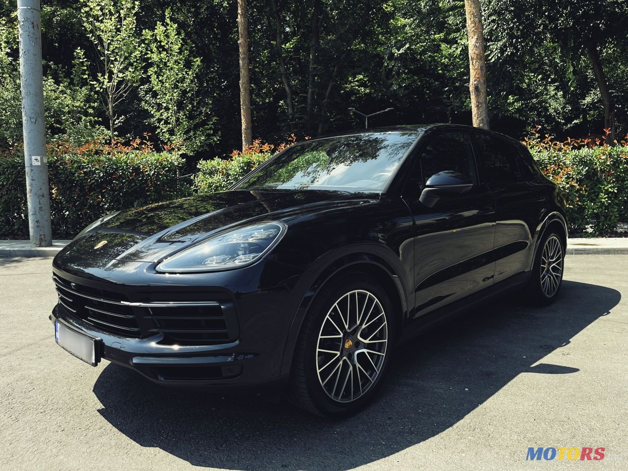2018' Porsche Cayenne photo #2