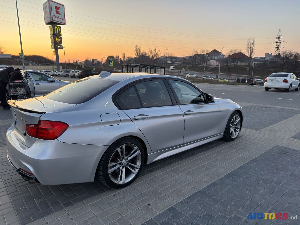 2015' BMW 3 Series photo #5